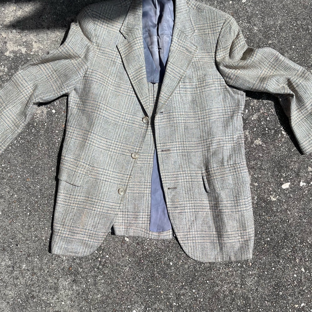 Men's Gray Checkered Blazer